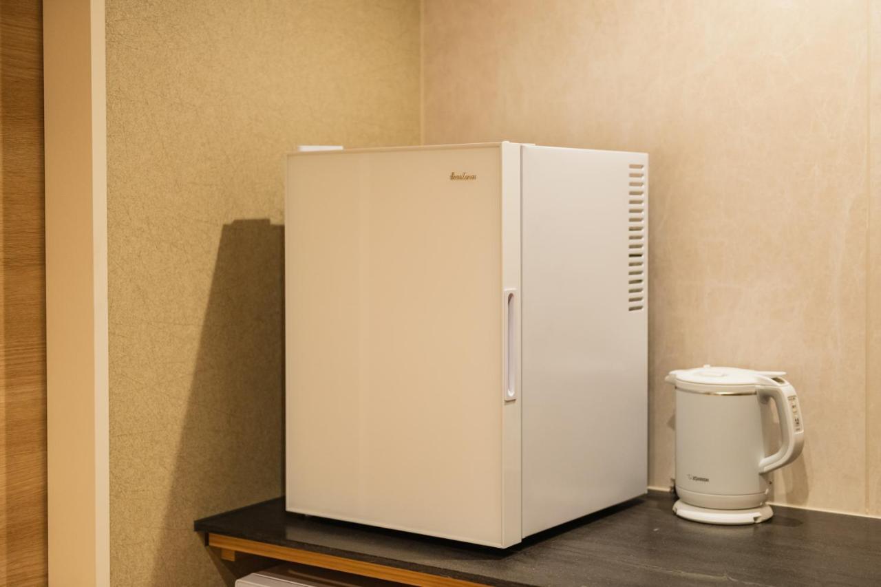 Grand Base Hakatamon Lejlighedshotel Fukuoka  Eksteriør billede
